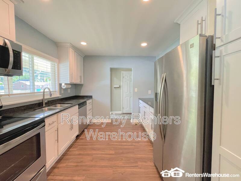 Beautiful Home With Huge Backyard! property image