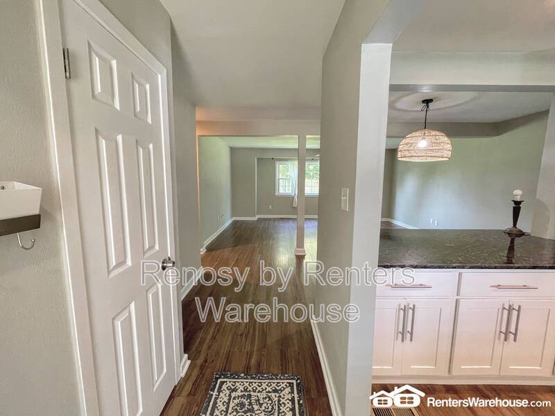 Beautiful Home With Huge Backyard! property image