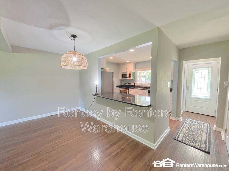 Beautiful Home With Huge Backyard! property image