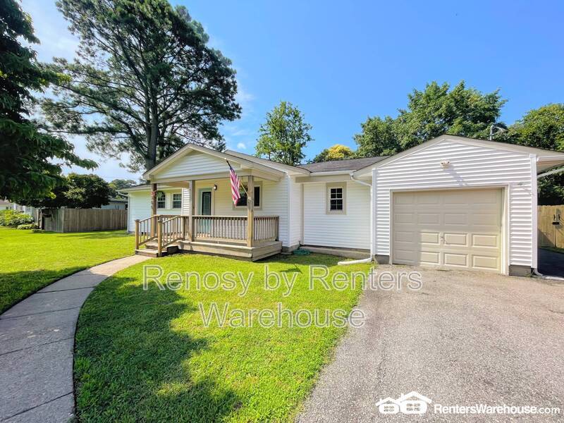 Beautiful Home With Huge Backyard! property image