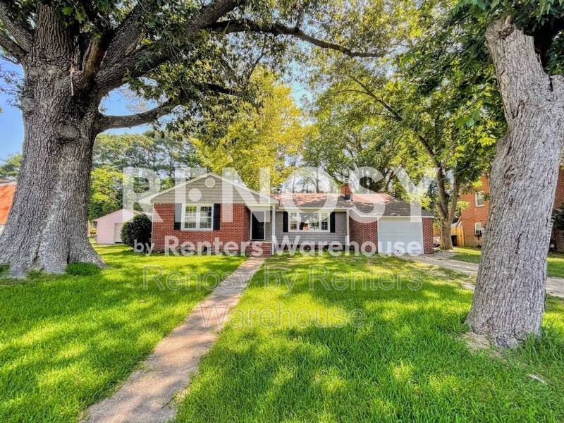 Gorgeous Home With Huge Backyard! property image