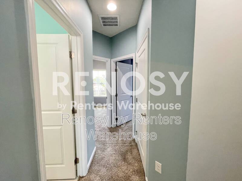 Beautiful Tri Level Townhome! property image