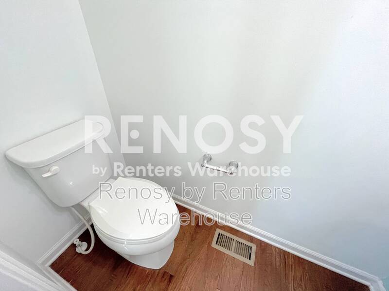Beautiful Tri Level Townhome! property image