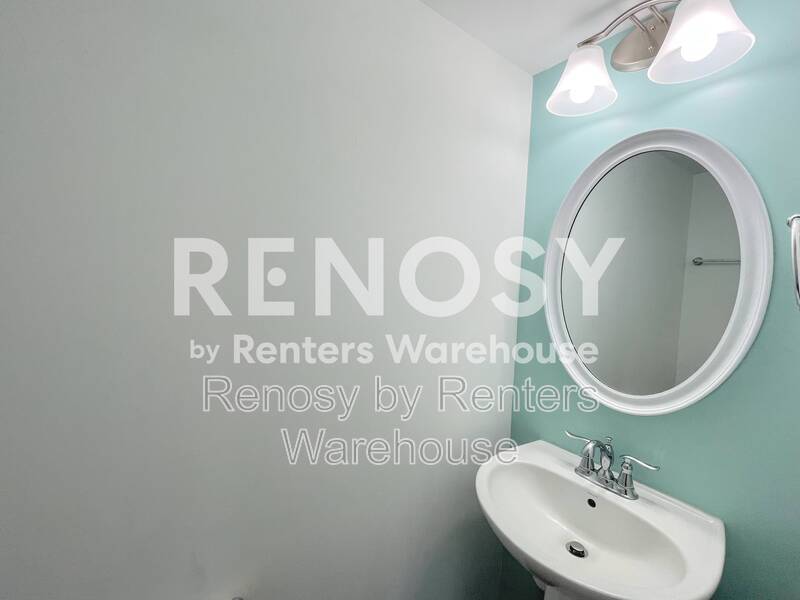 Beautiful Tri Level Townhome! property image