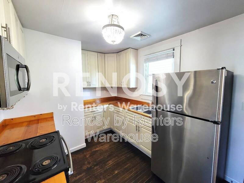One block from the beach! property image
