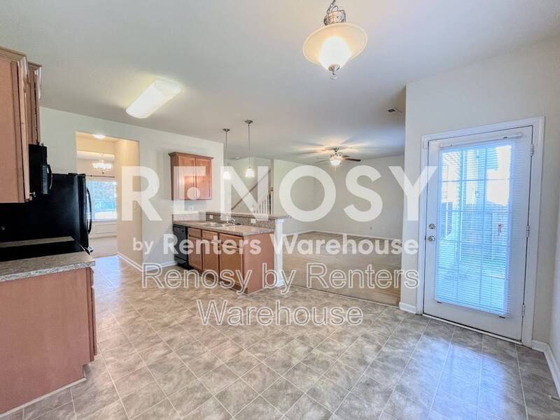 Beautiful 4-Bedroom Home with Spacious Fenced Backyard! property image