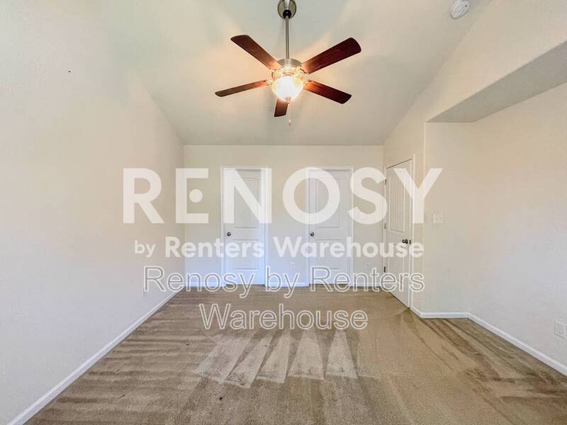 Beautiful 4-Bedroom Home with Spacious Fenced Backyard! property image