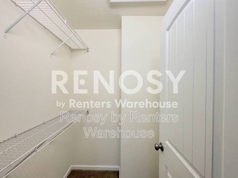 Beautiful 4-Bedroom Home with Spacious Fenced Backyard! property image