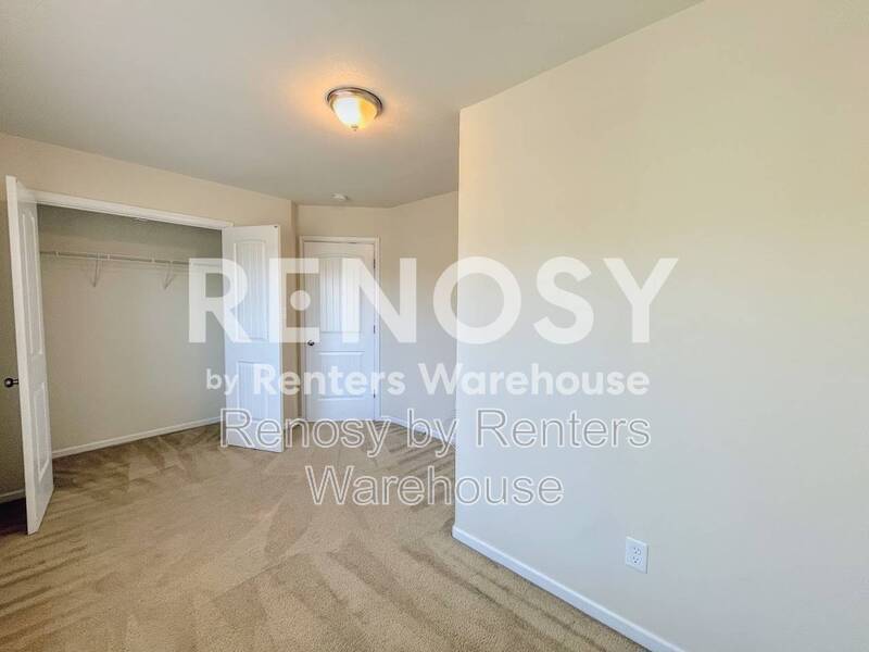 Beautiful 4-Bedroom Home with Spacious Fenced Backyard! property image