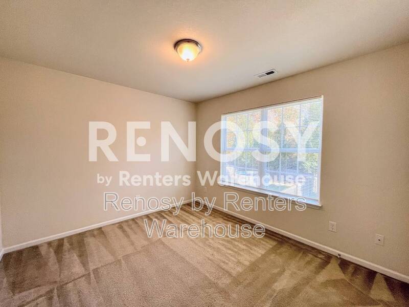 Beautiful 4-Bedroom Home with Spacious Fenced Backyard! property image