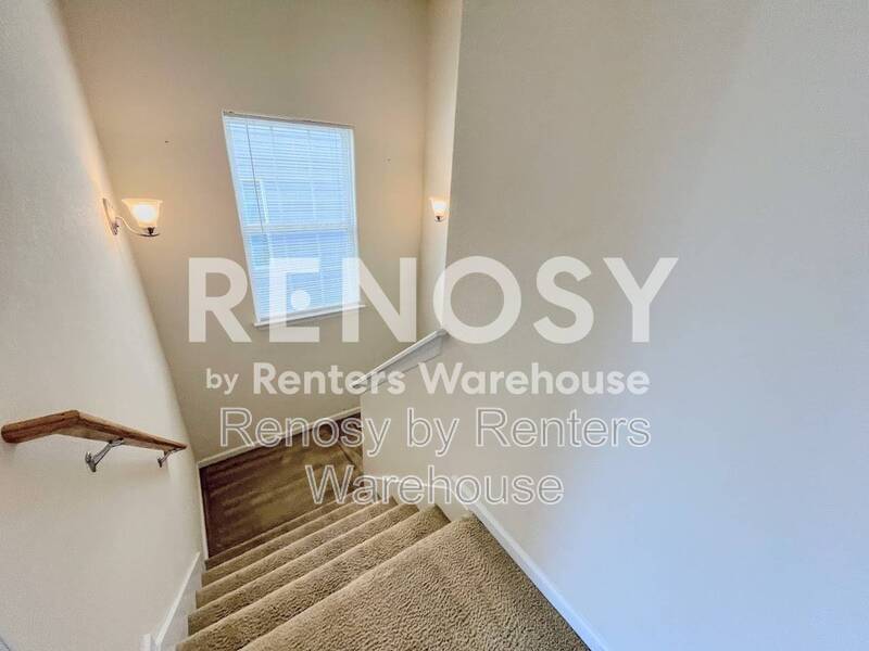 Beautiful 4-Bedroom Home with Spacious Fenced Backyard! property image